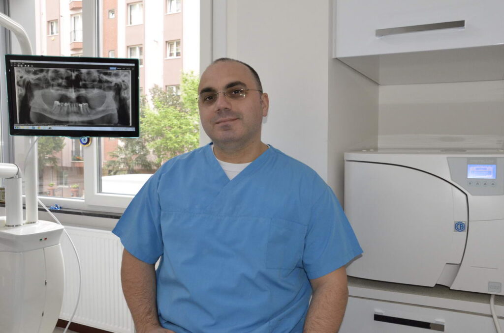 Diş Hekimi Özhan Öztürk, İstanbul Anadolu Yakası Göztepe Feneryolu Selamiçeşme 